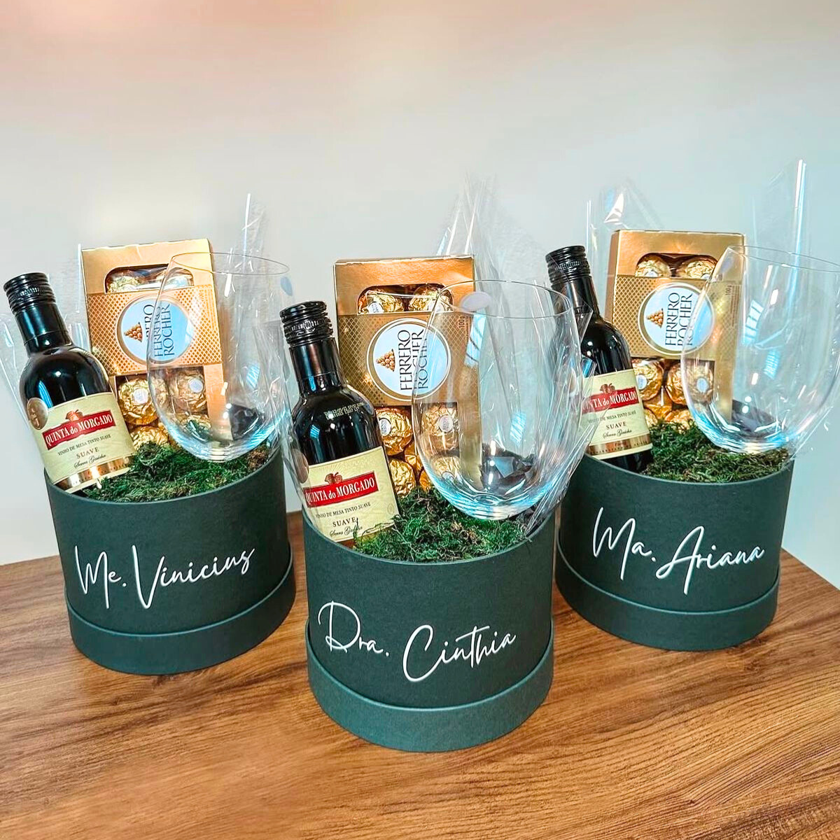 Cajita con vino y Copa